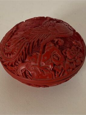 Oriental Box Red Carved Chinese Cinnabar Trinket  Round Bird Flowers Snuff EUC!